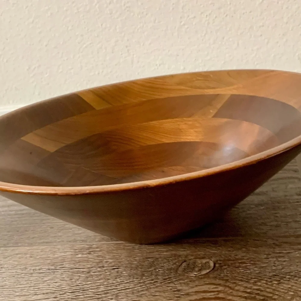 Vintage Mid. Century Walnut Salat Bowl 14”
